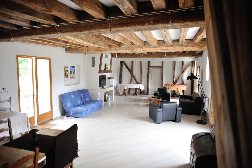 La Bergerie Du Chateau De Pommeuse Экстерьер фото